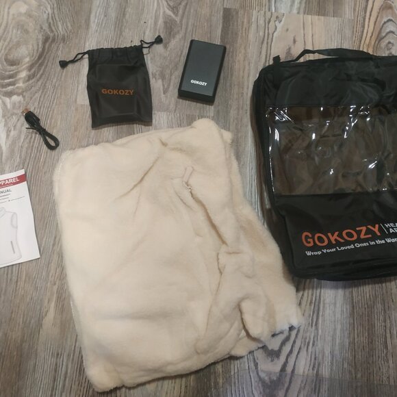 Heated Vest with Faux Fleece and 10000mAh Power Bank - Picture 8 of 8